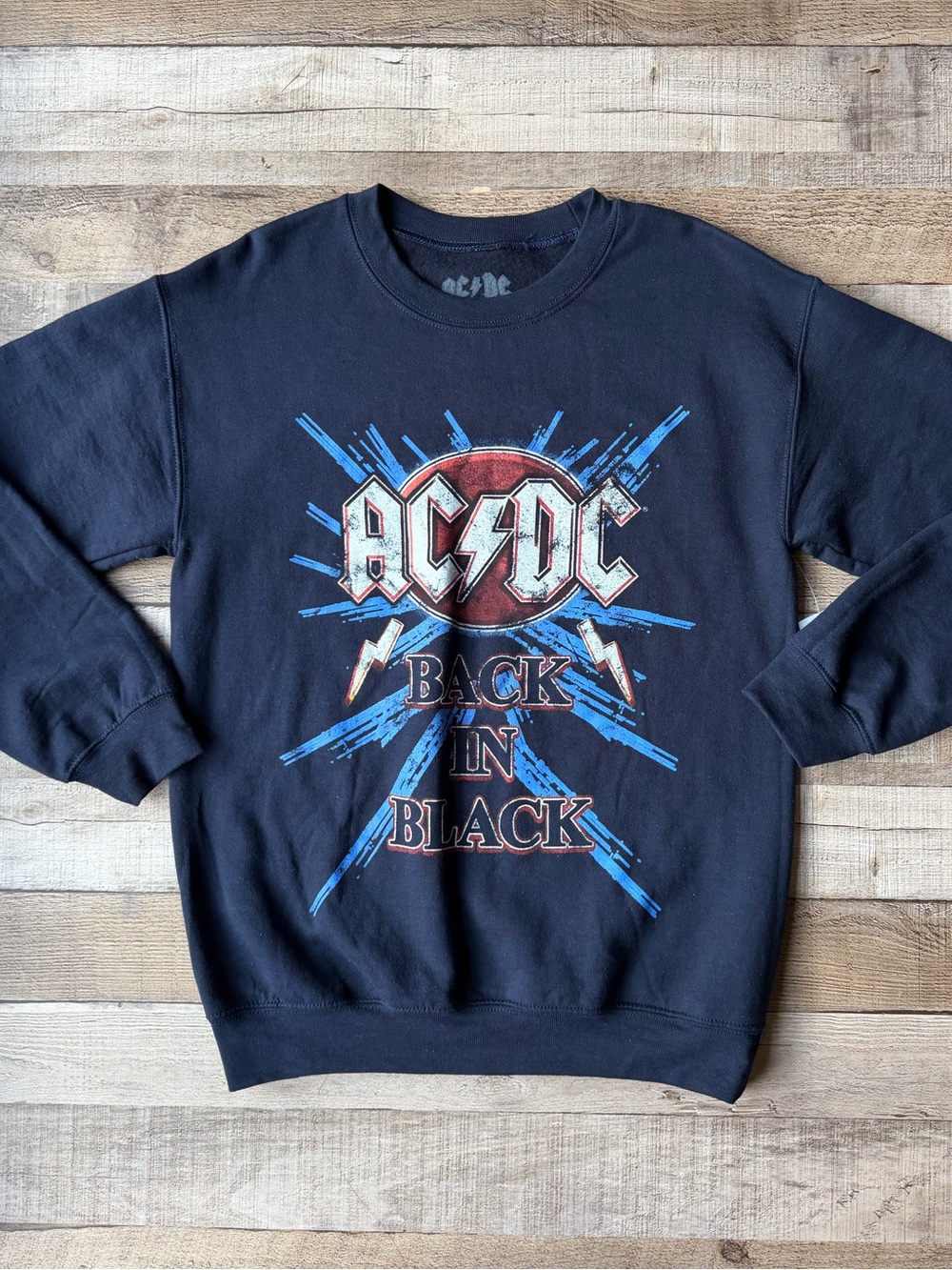 AC/DC Back in Black Graphic Crewneck Sweatshirt Navy Fleece NWT Small Unisex - Picture 13 of 13